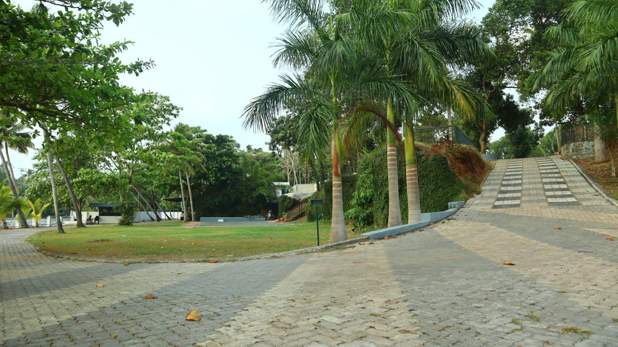 Ripples Service Villas Kollam Extérieur photo