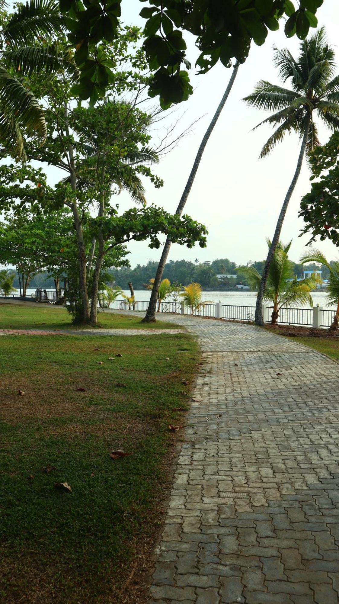 Ripples Service Villas Kollam Extérieur photo